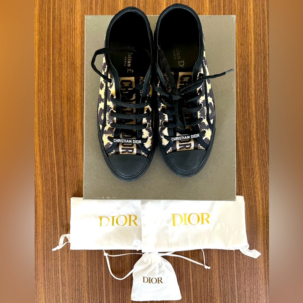 Christian Dior Sneakers for Women. Size 38.5 EUR (Size 8 US)-Used